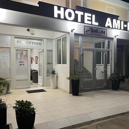Hotel Ami - M เนอุม ภายนอก รูปภาพ
