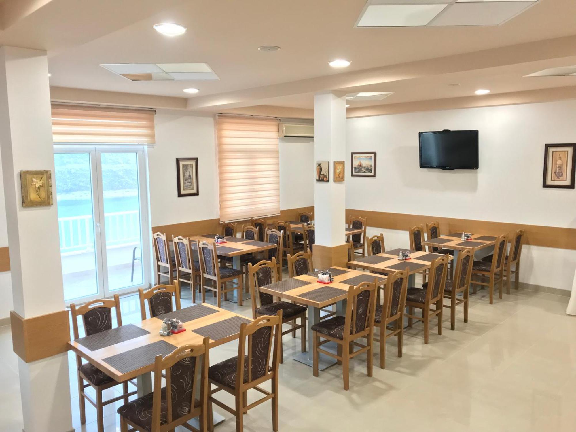 Hotel Ami - M เนอุม ภายนอก รูปภาพ